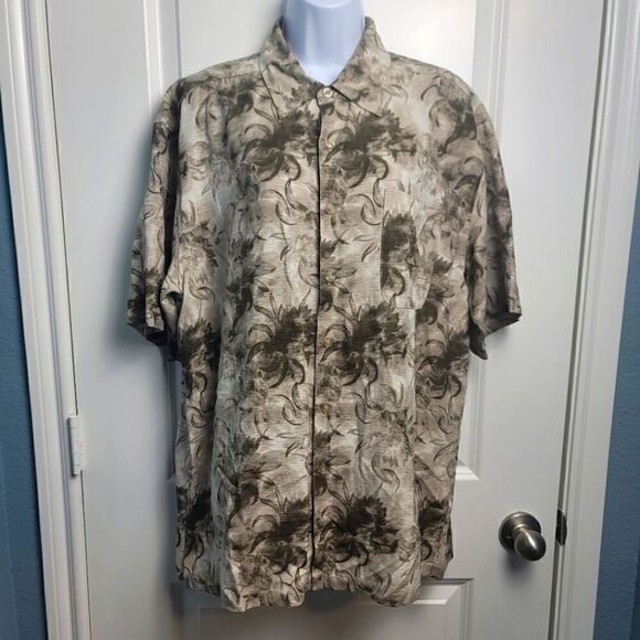 NWT FUSIONE Button Down Short Sleeve Shirt - Picture 1 of 11